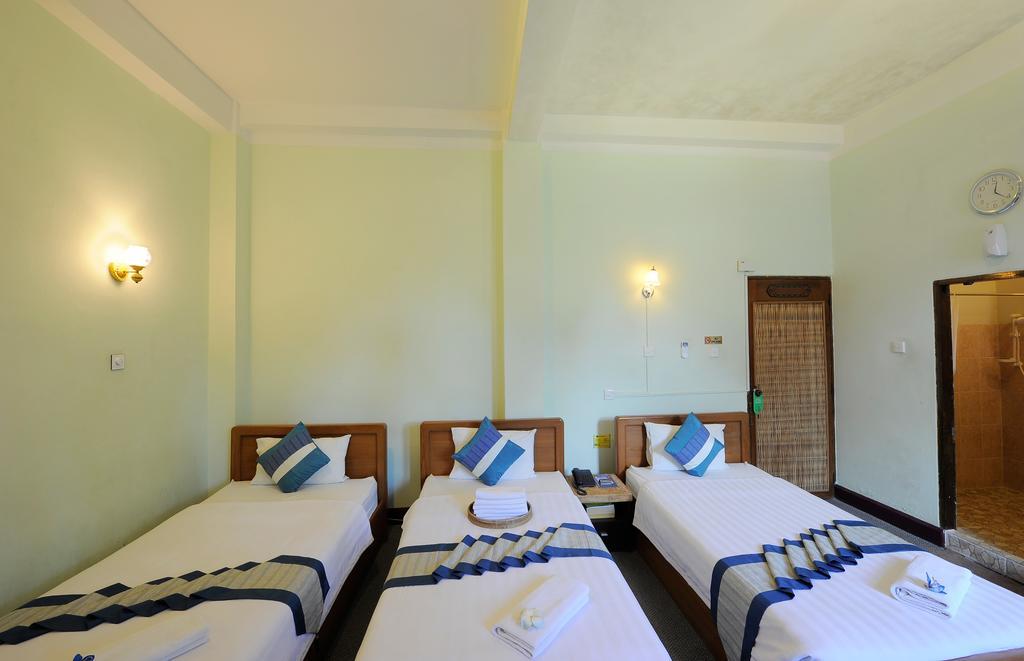 Cinderella Hotel Mawlamyine Rum bild
