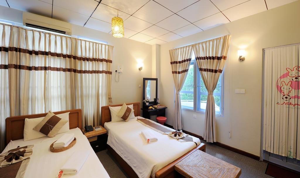 Cinderella Hotel Mawlamyine Rum bild