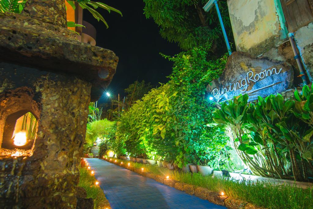 Cinderella Hotel Mawlamyine Exteriör bild