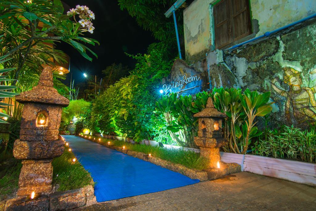 Cinderella Hotel Mawlamyine Exteriör bild